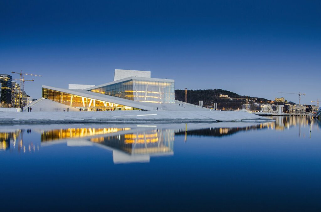 oslo-opera-house-by-night