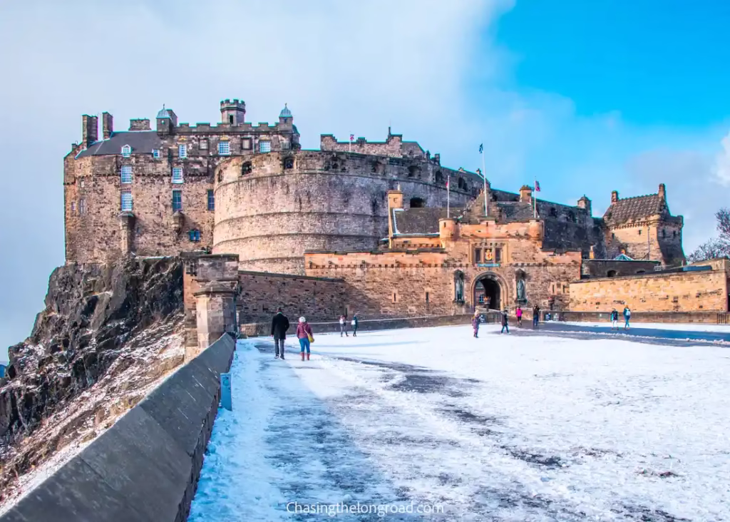 edinburgh-castle-snow